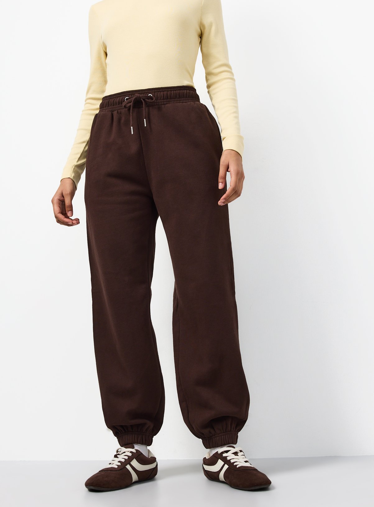 Brown Tapered Joggers 2 Pack M - Image 3 thumbnail